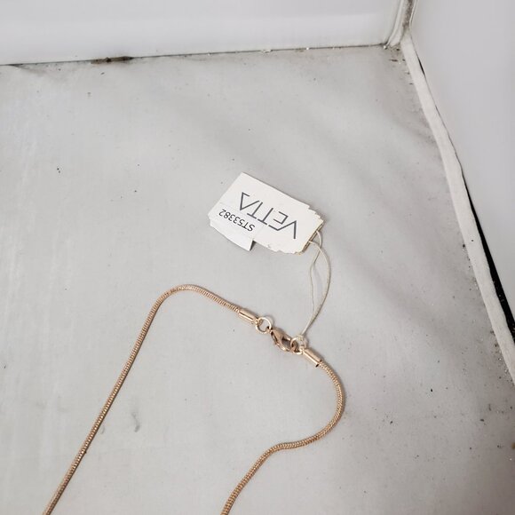 Vetta 5 bead gold chain necklace - Picture 5 of 5